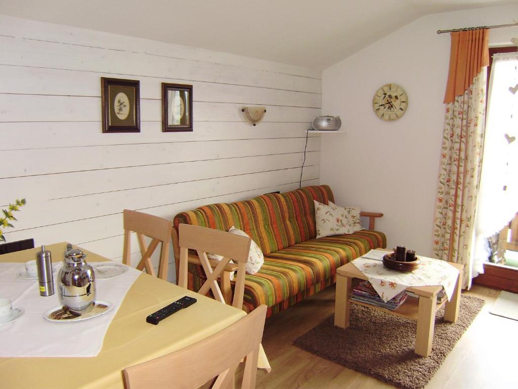 Haus Christl Reit Im Winkl, Kostenloser Parkplatz, 5 Minuten Zum Ortszentrum, Ruhige Lage, Wlan Kamer foto